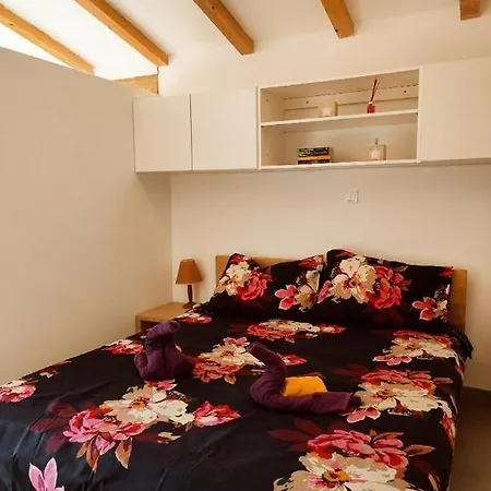 Valle Apartment Vinkuran